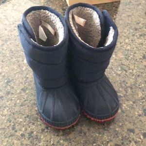 Like new - worn once Old Navy toddler winter waterproof boots